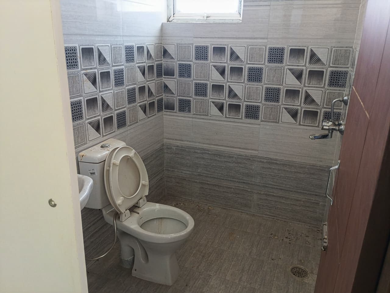 Property Photos 8
