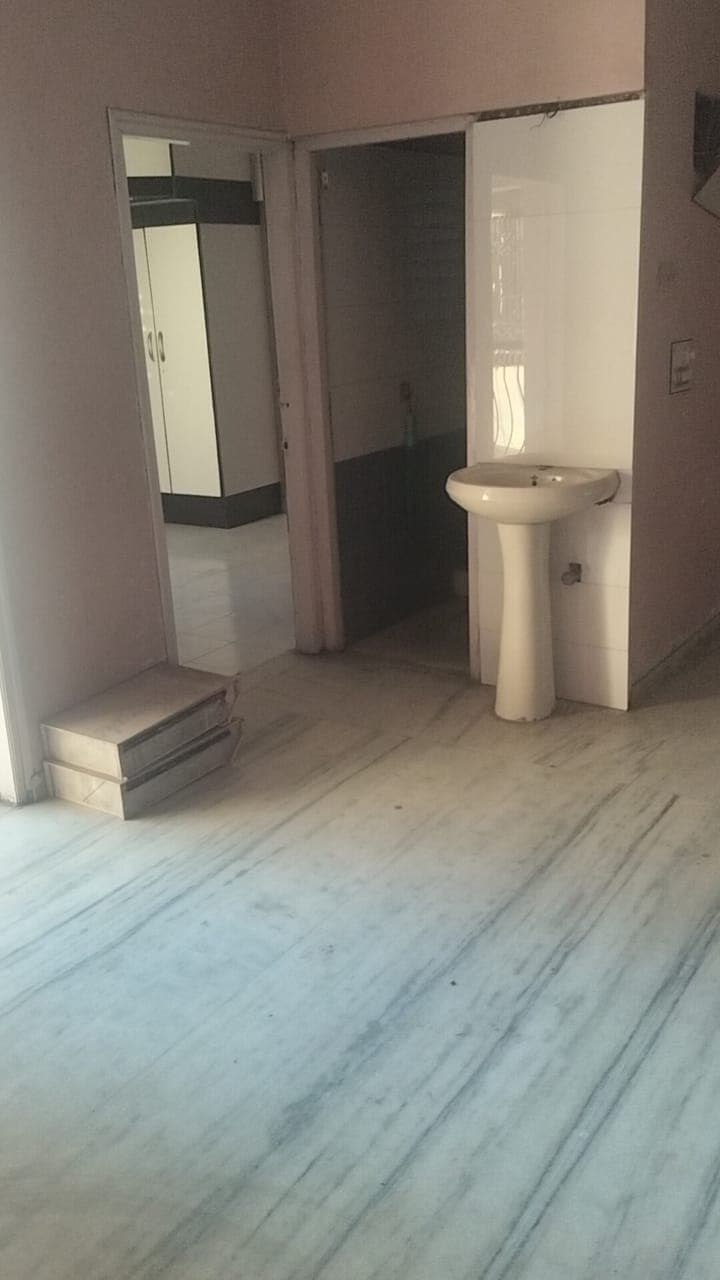 Property Photos 9