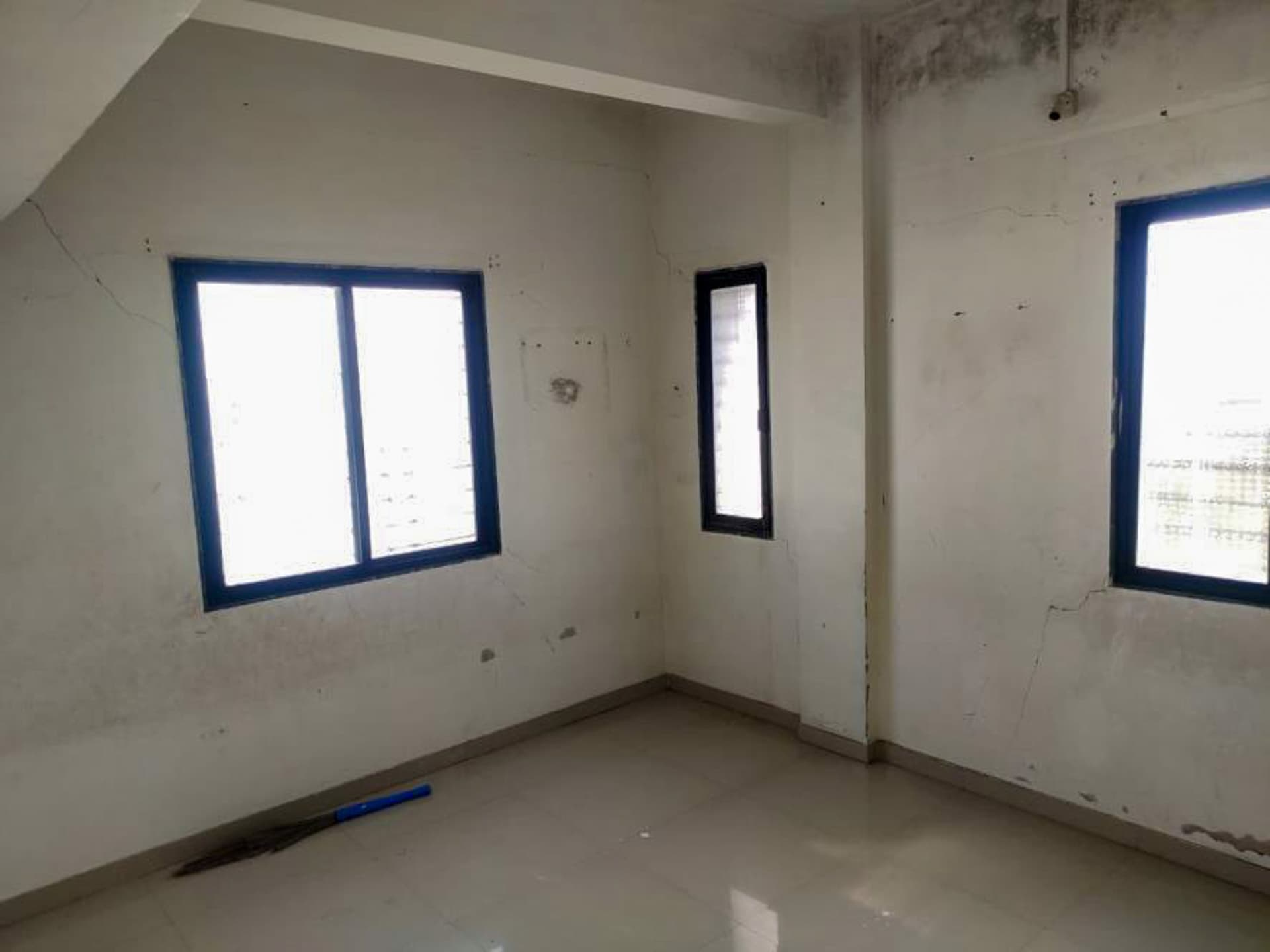 Property Photos 5