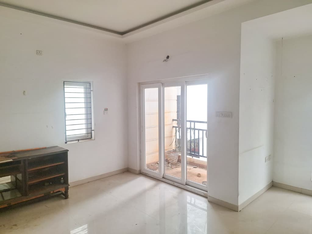 Property Photos 5