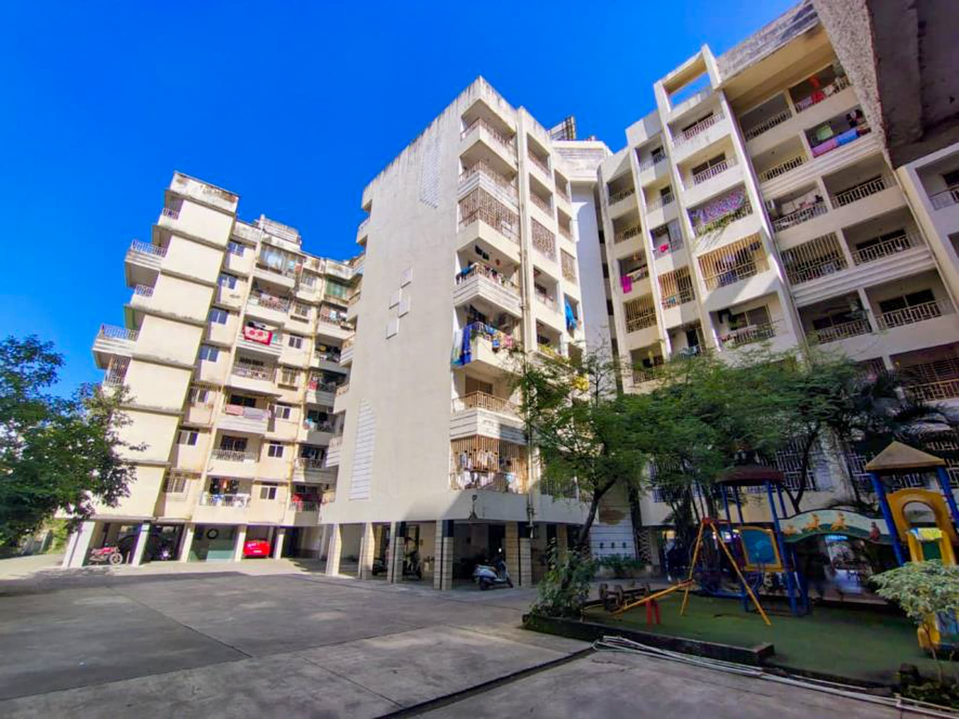 Property Photos 11