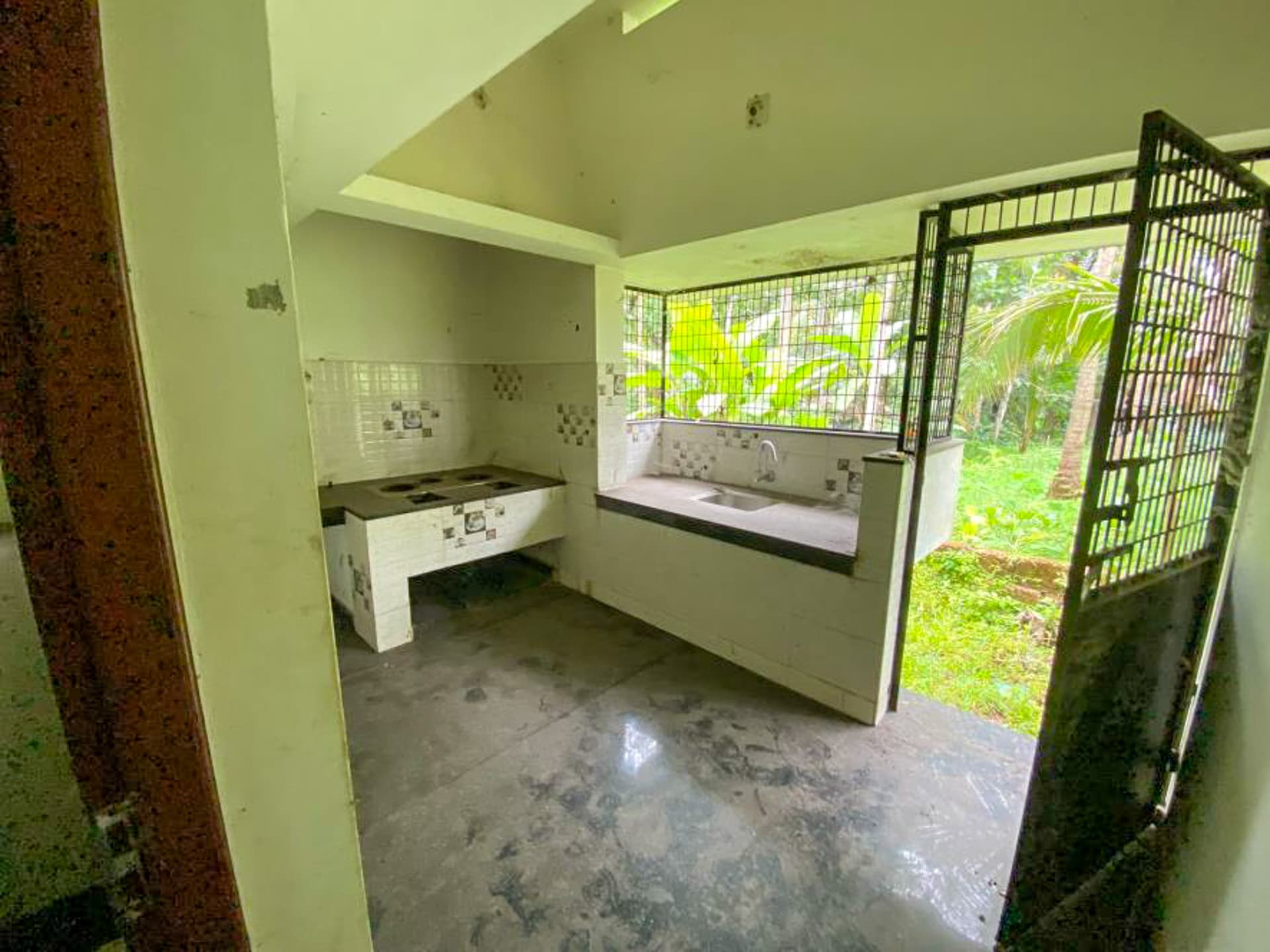 Property Photos 17