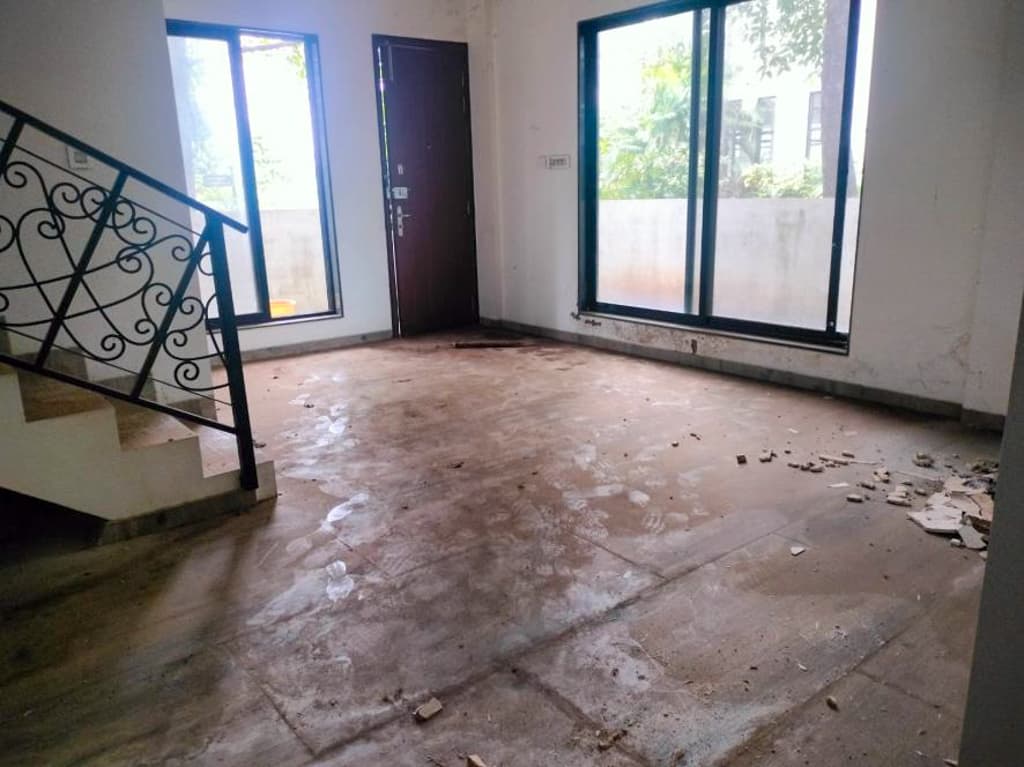 Property Photos 6