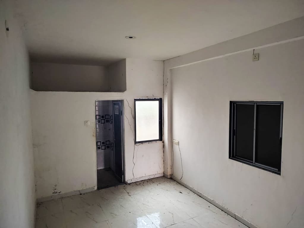 Property Photos 8
