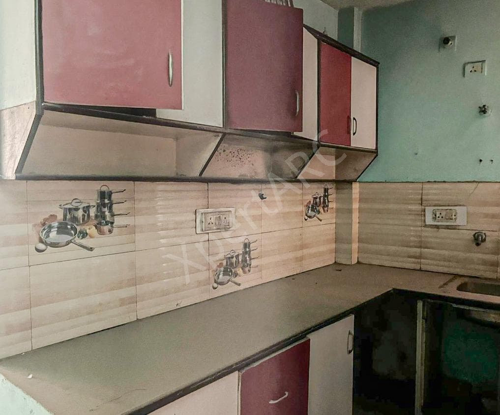 Property Photos 18