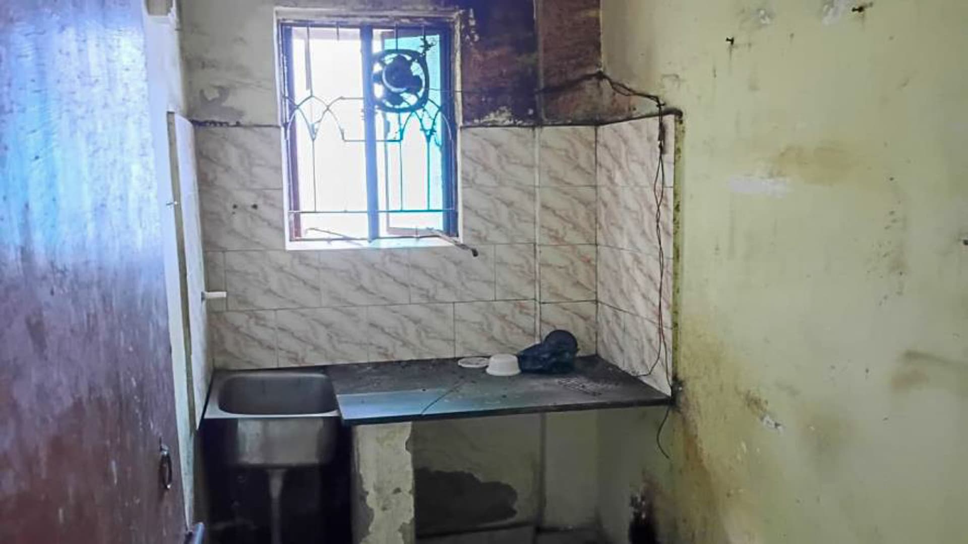 Property Photos 7