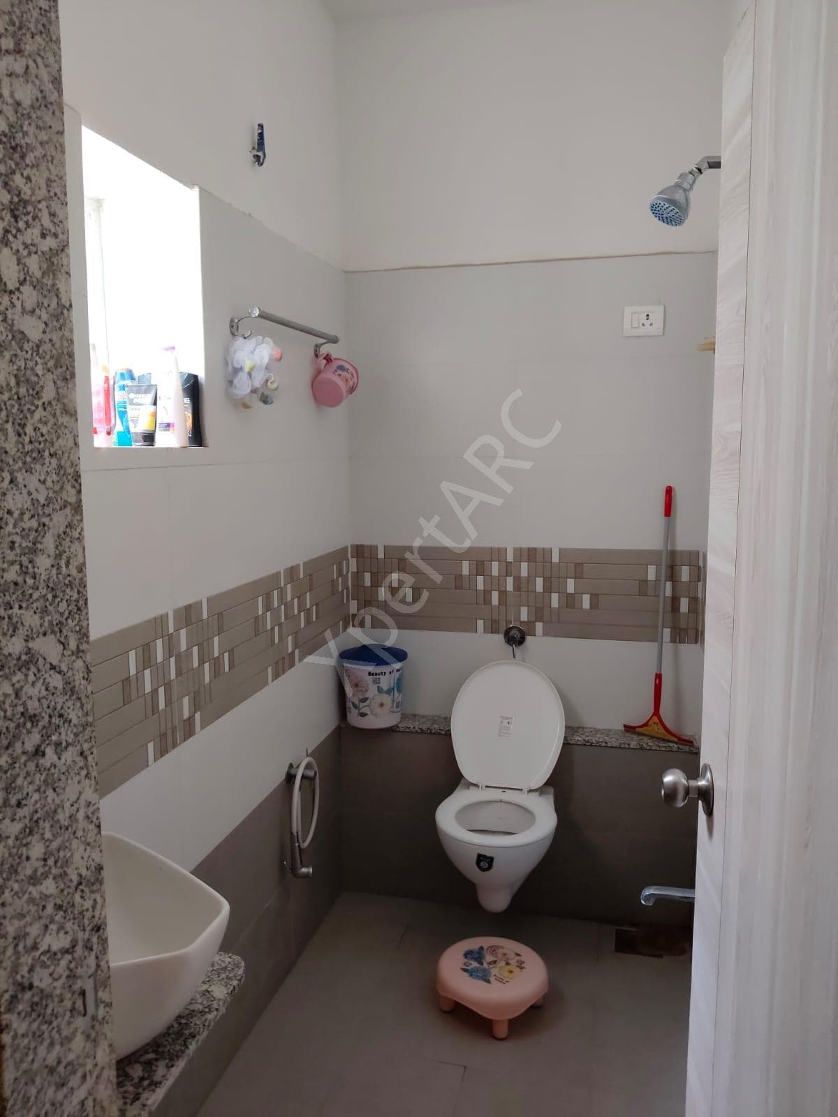 Property Photos 13