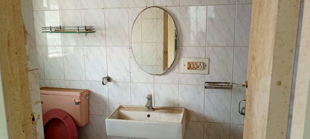 Property Photos 85