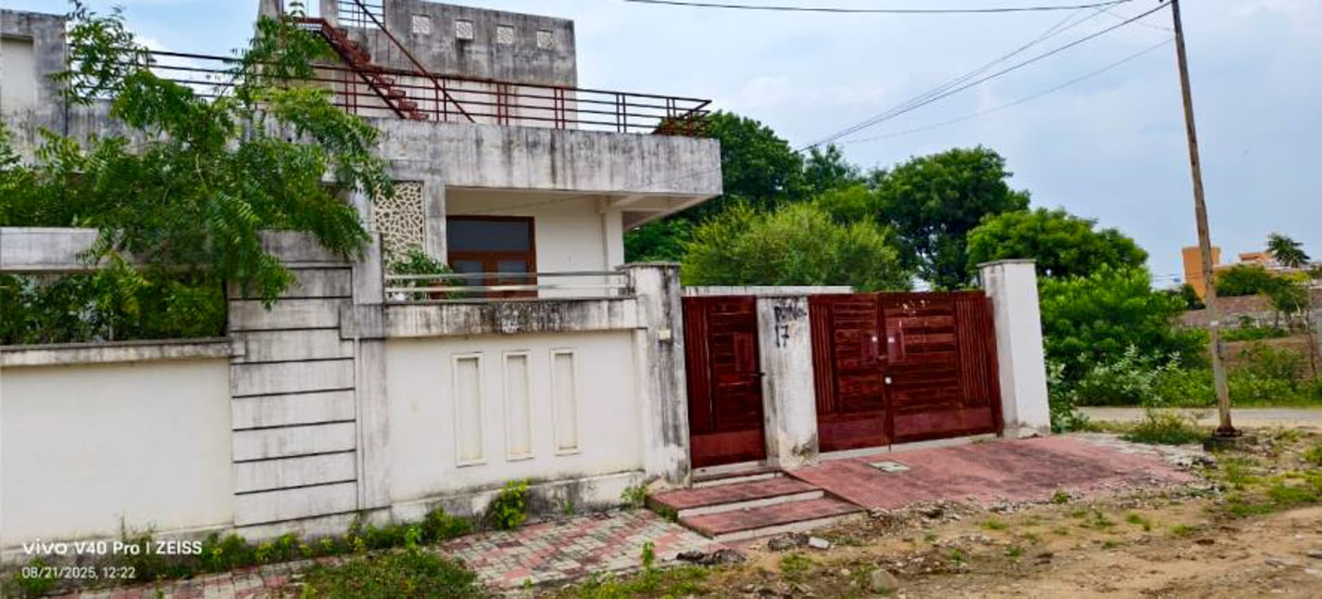 Property Photos 7