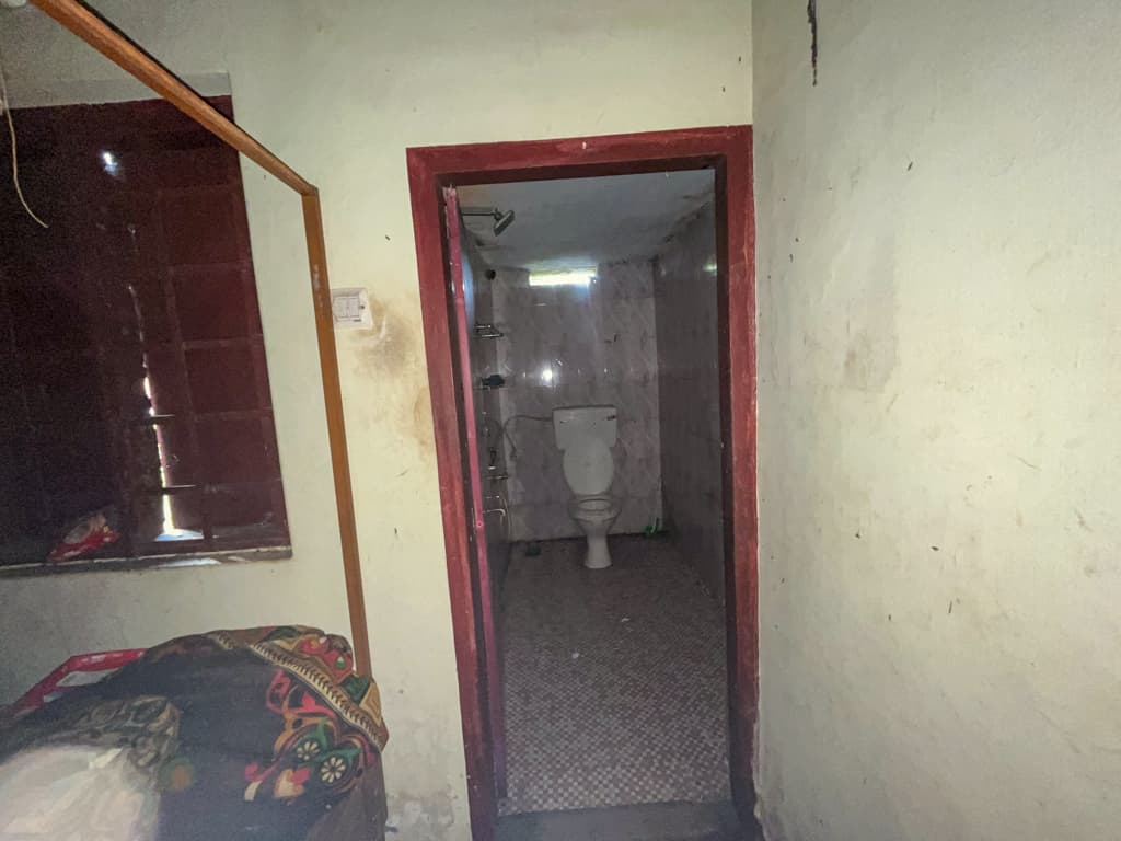 Property Photos 6