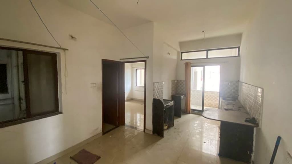Property Photos 9