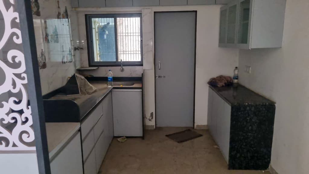 Property Photos 6