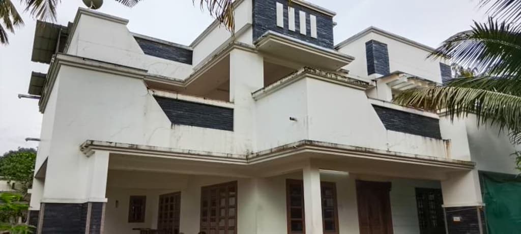 Property Photos 15