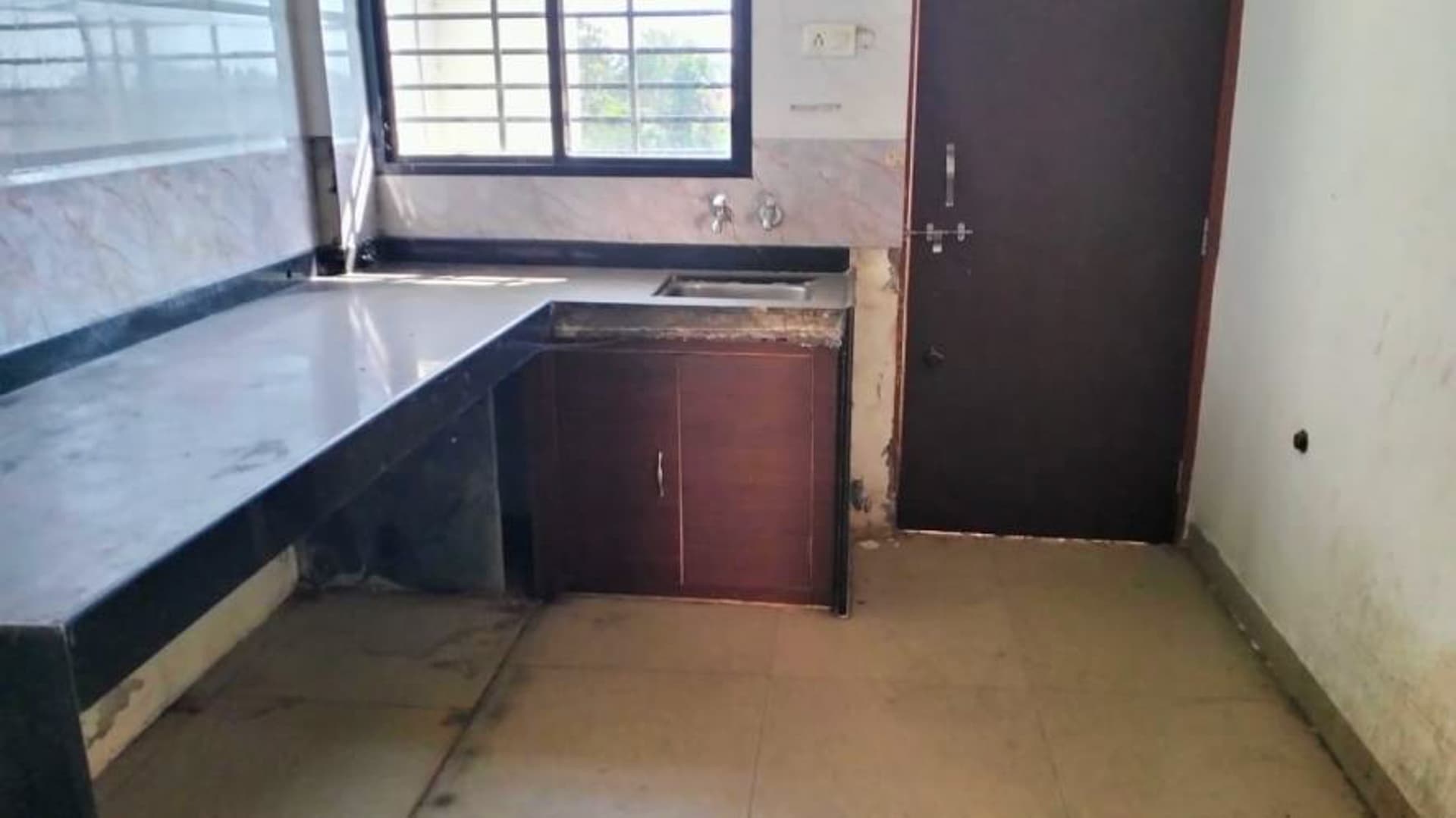 Property Photos 6