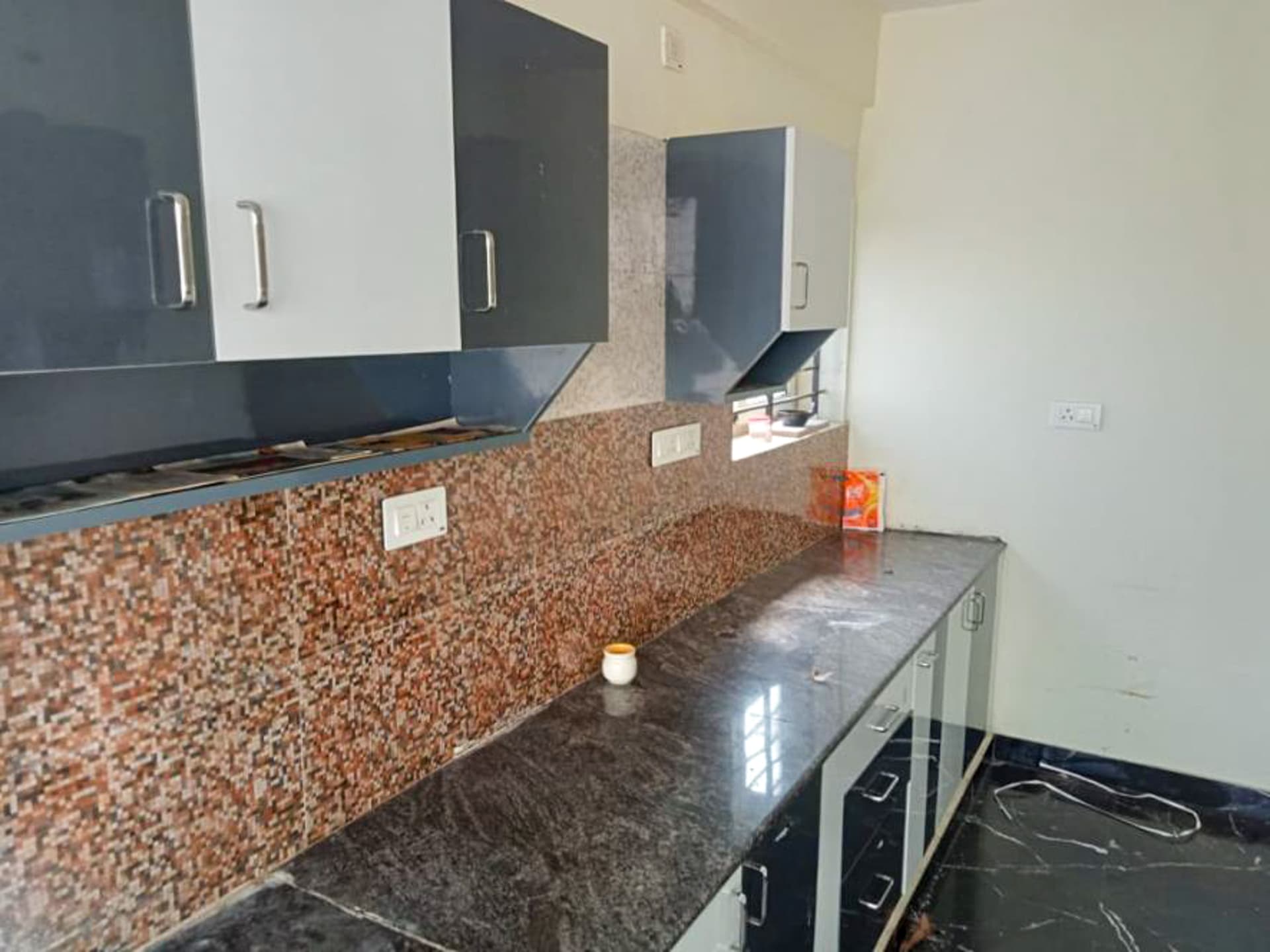 Property Photos 8