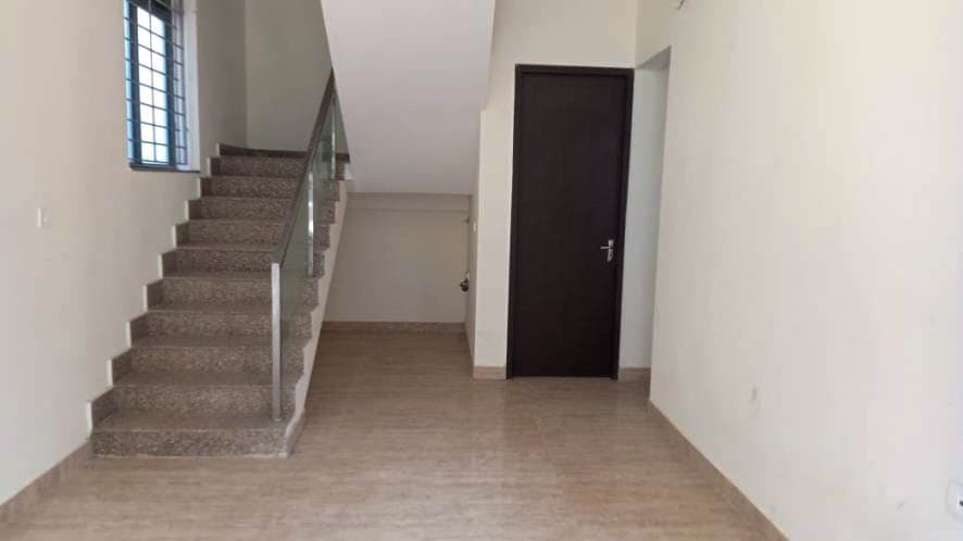 Property Photos 22