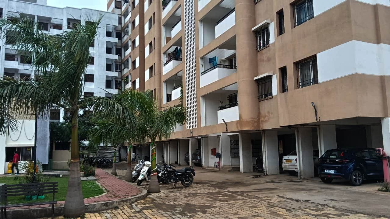 Property Photos 4