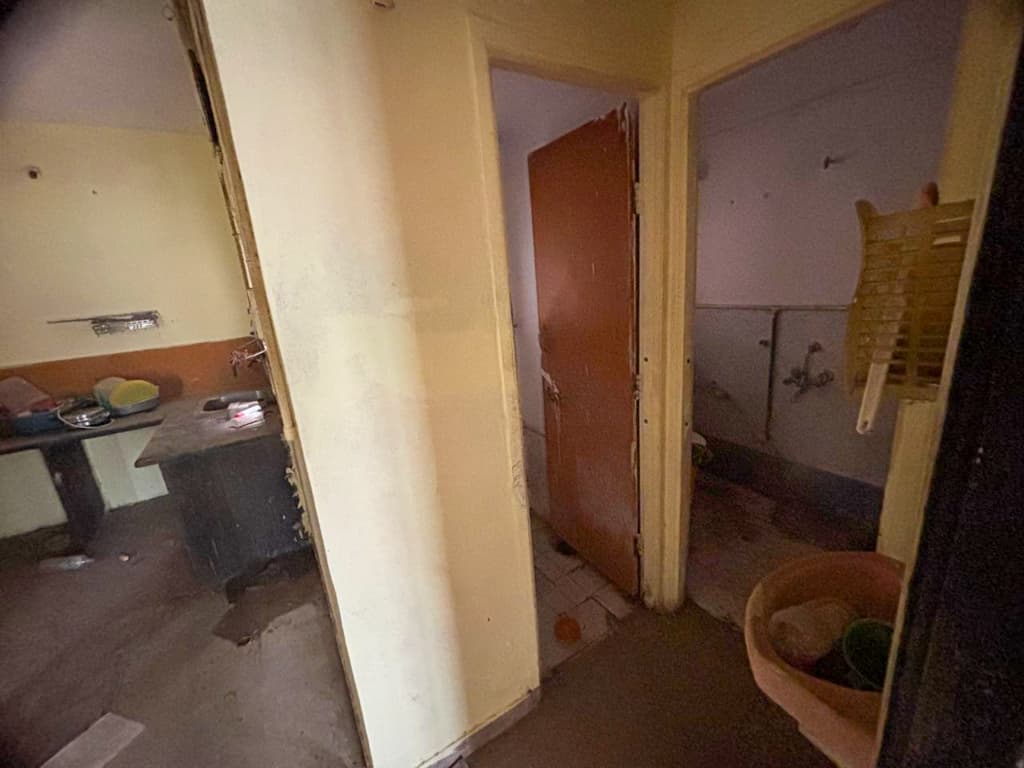Property Photos 6
