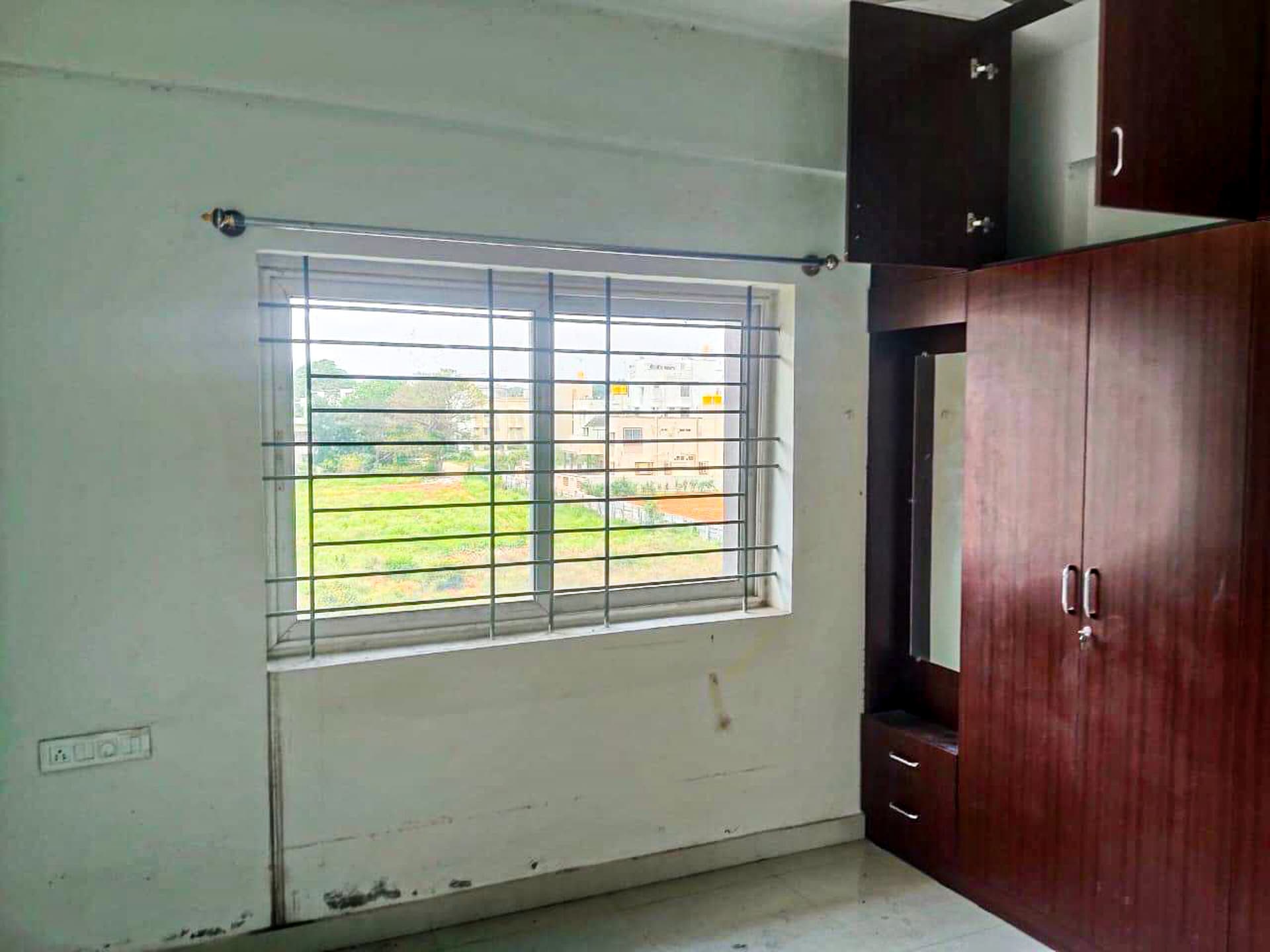 Property Photos 8