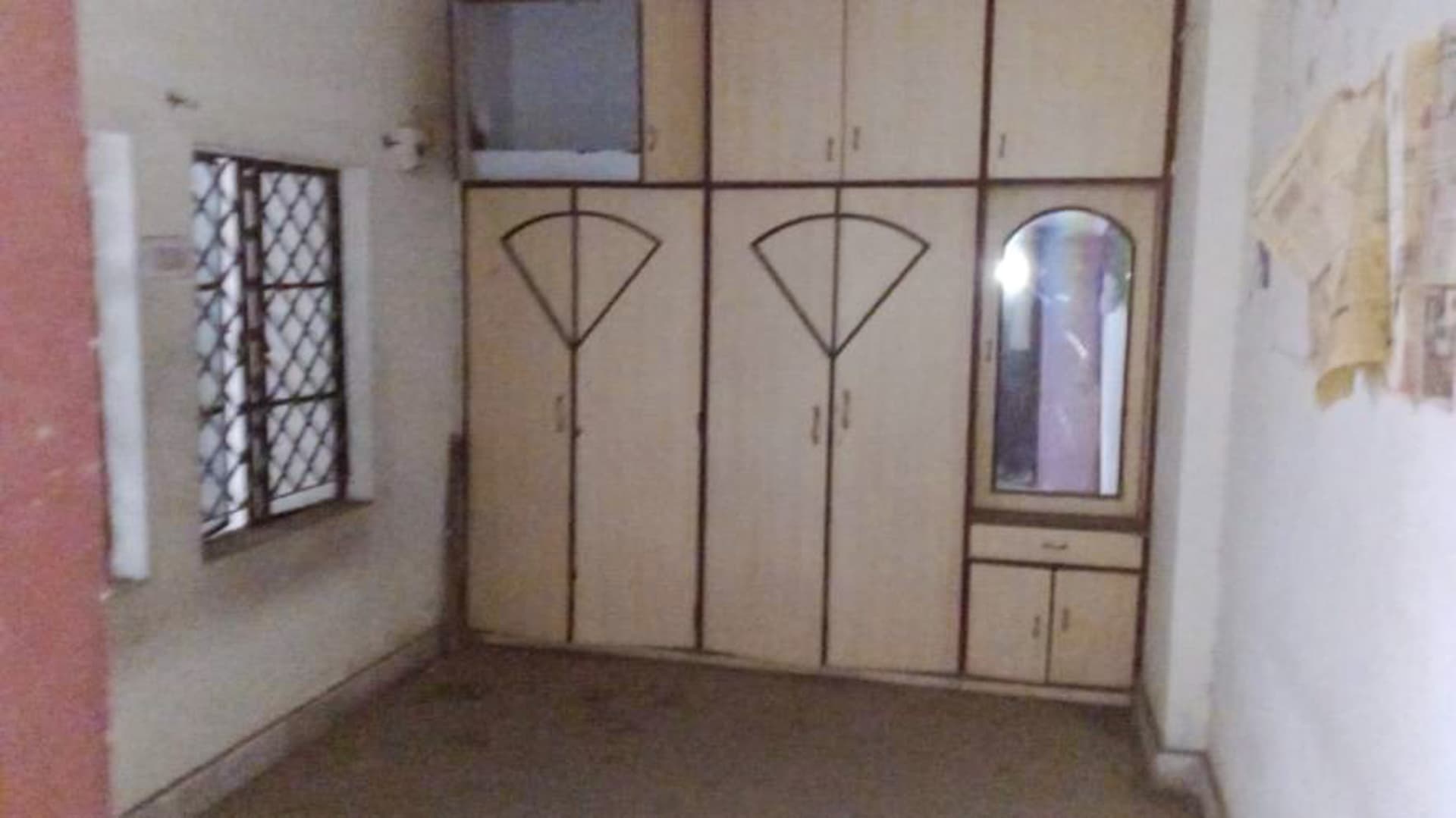 Property Photos 8