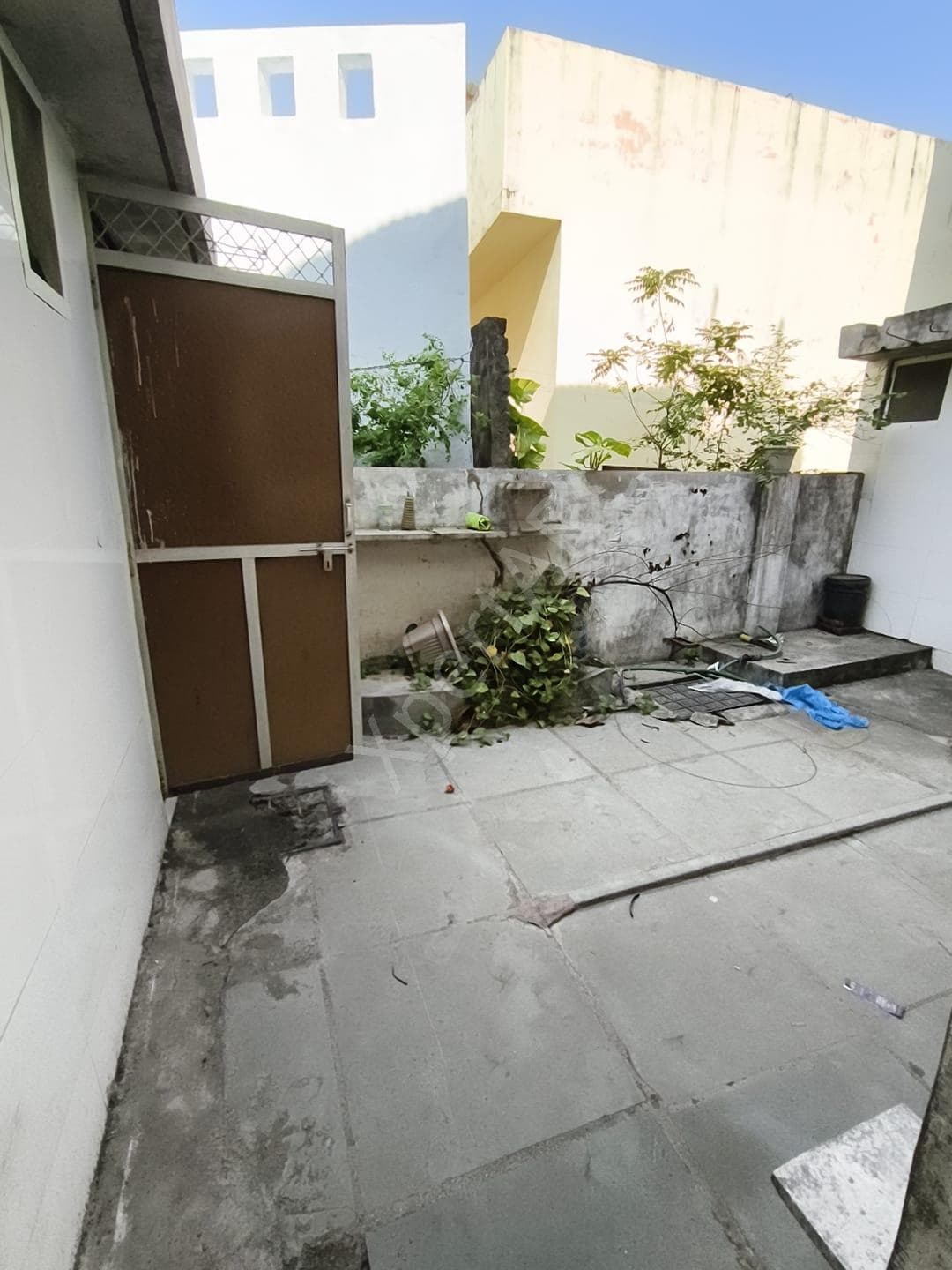 Property Photos 17