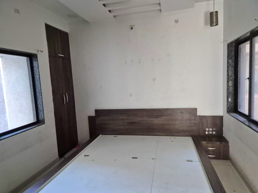 Property Photos 5
