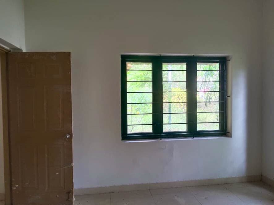 Property Photos 9