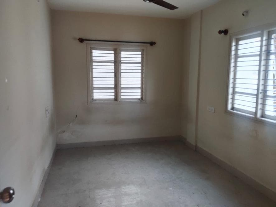 Property Photos 30