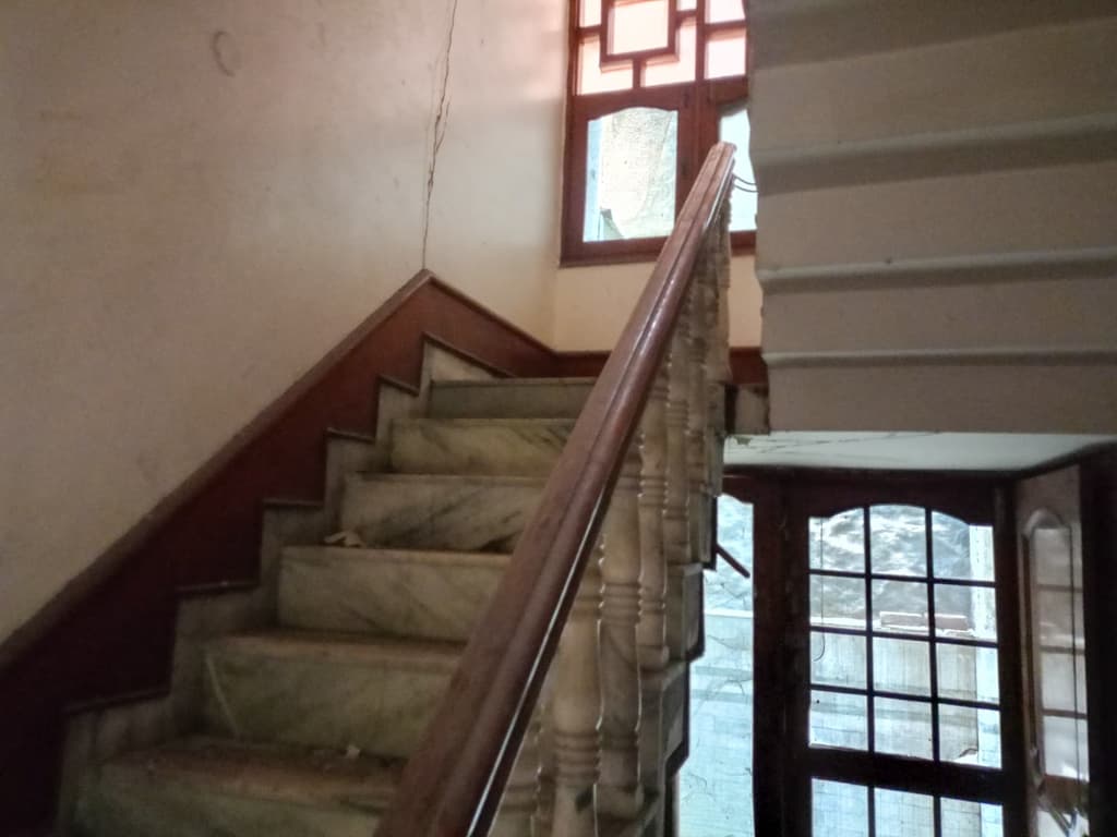 Property Photos 6