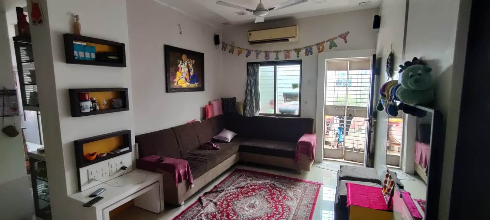 Property Photos 11
