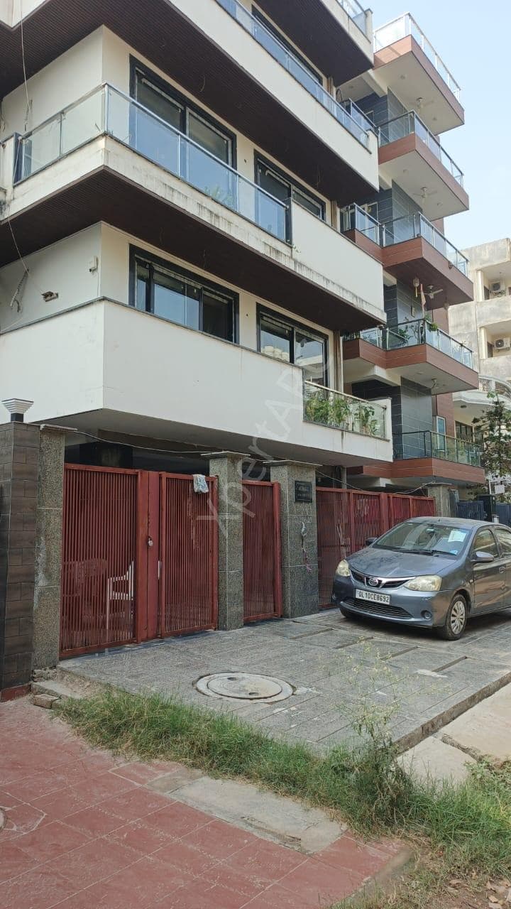 Property Photos 3