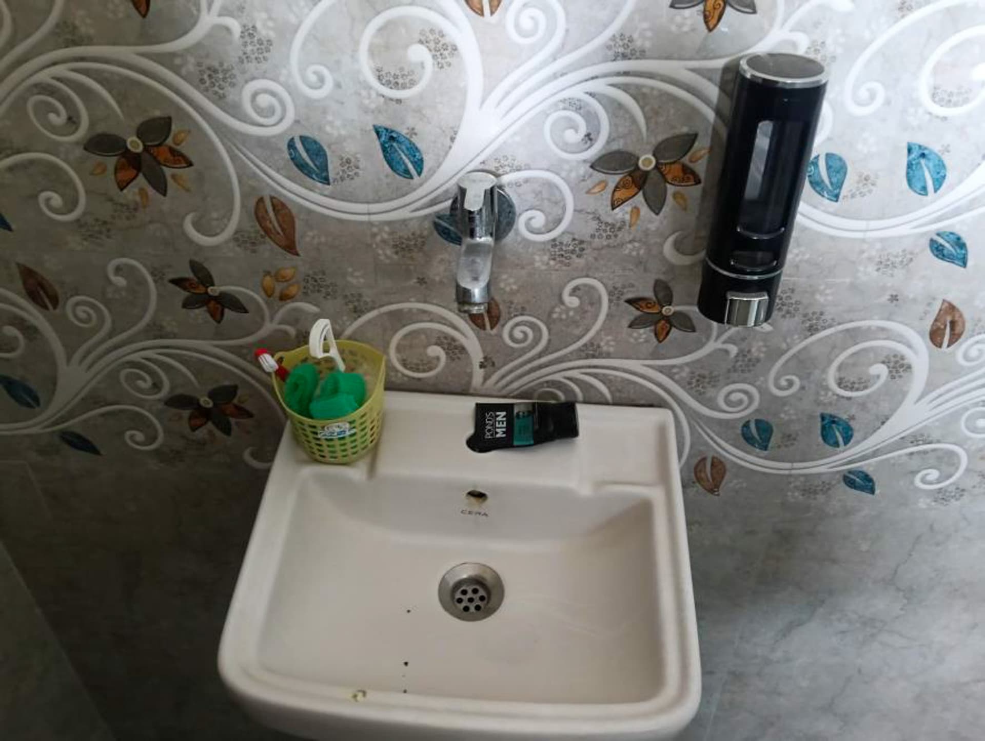 Property Photos 25