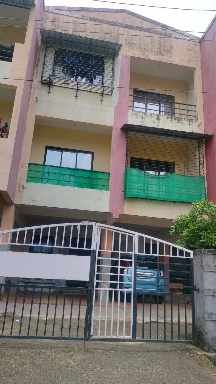 Property Photos 9
