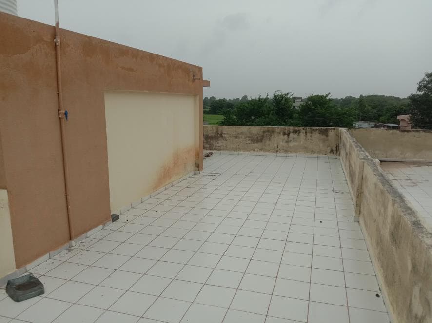 Property Photos 18