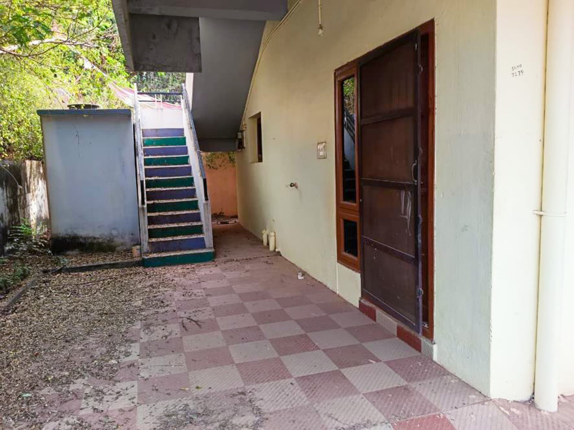 Property Photos 8