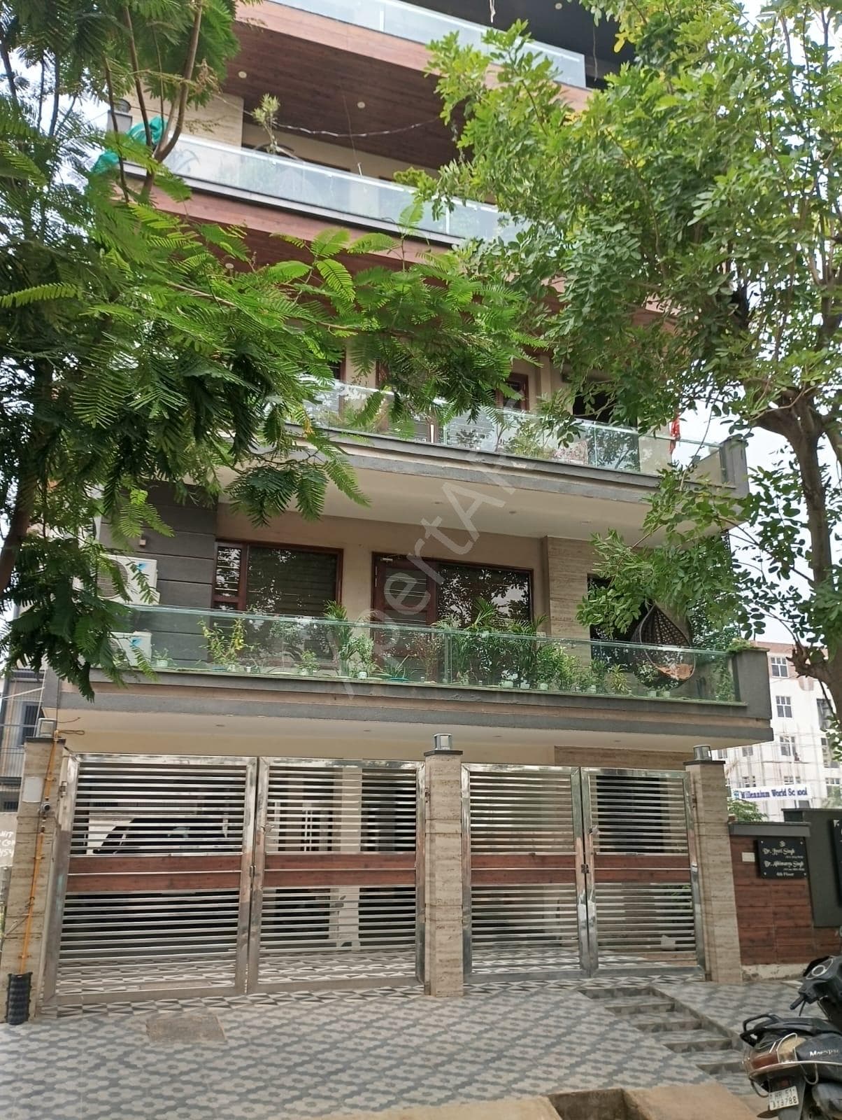 Property Photos 7