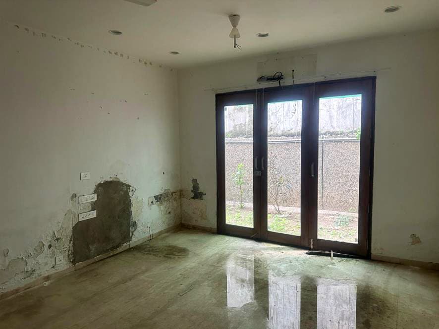 Property Photos 8