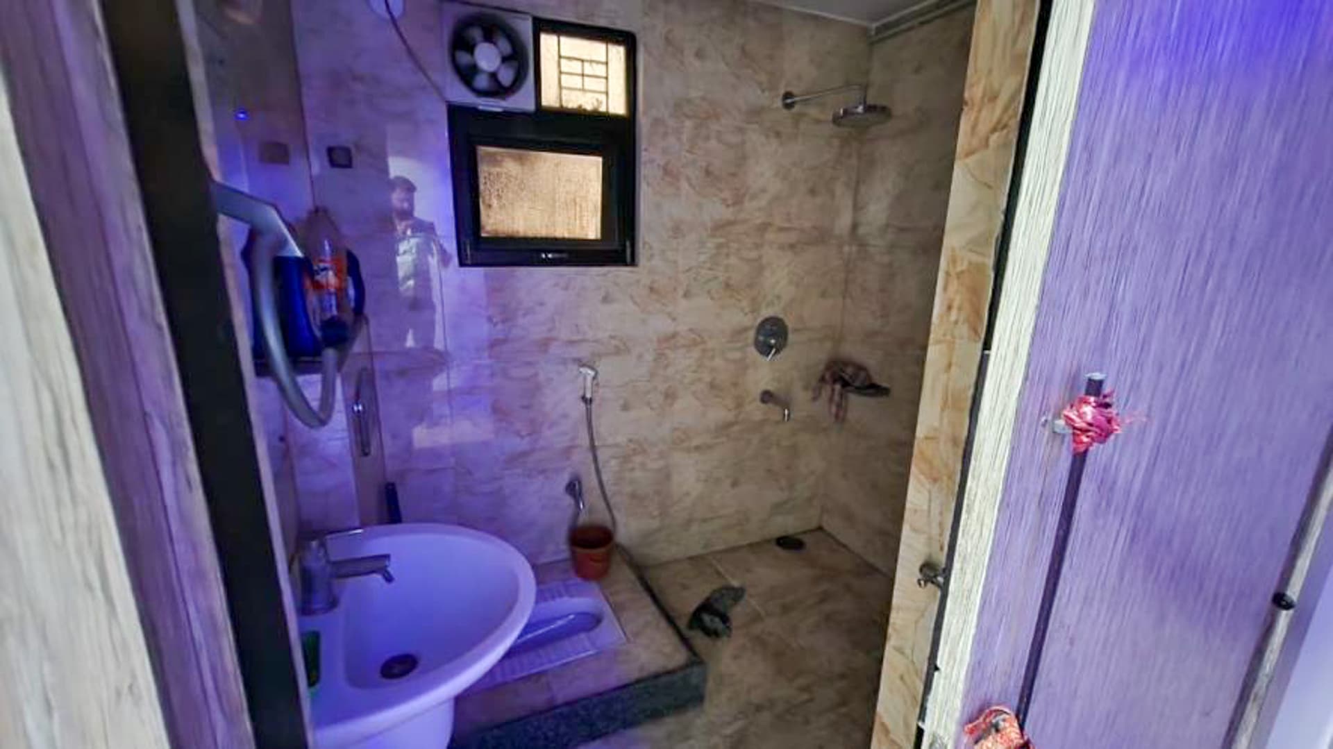 Property Photos 23