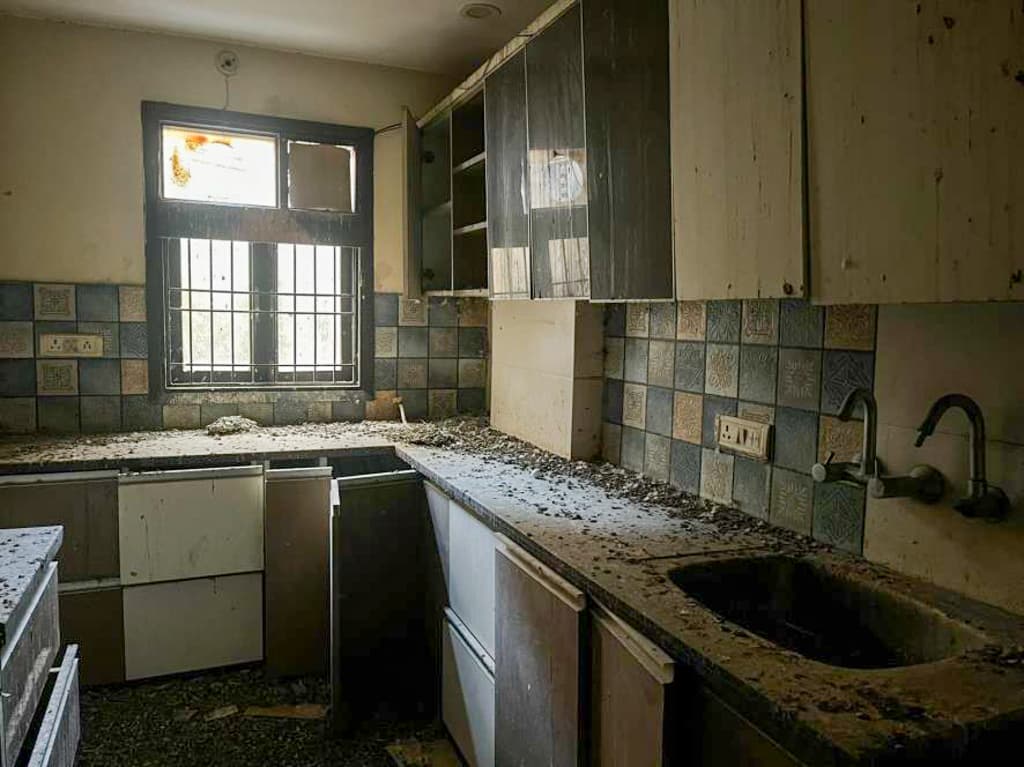 Property Photos 16