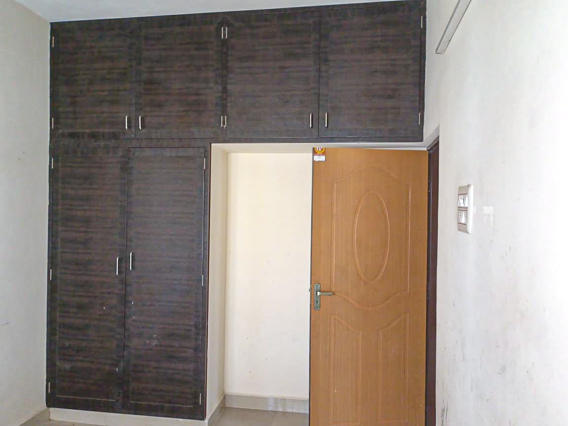 Property Photos 7