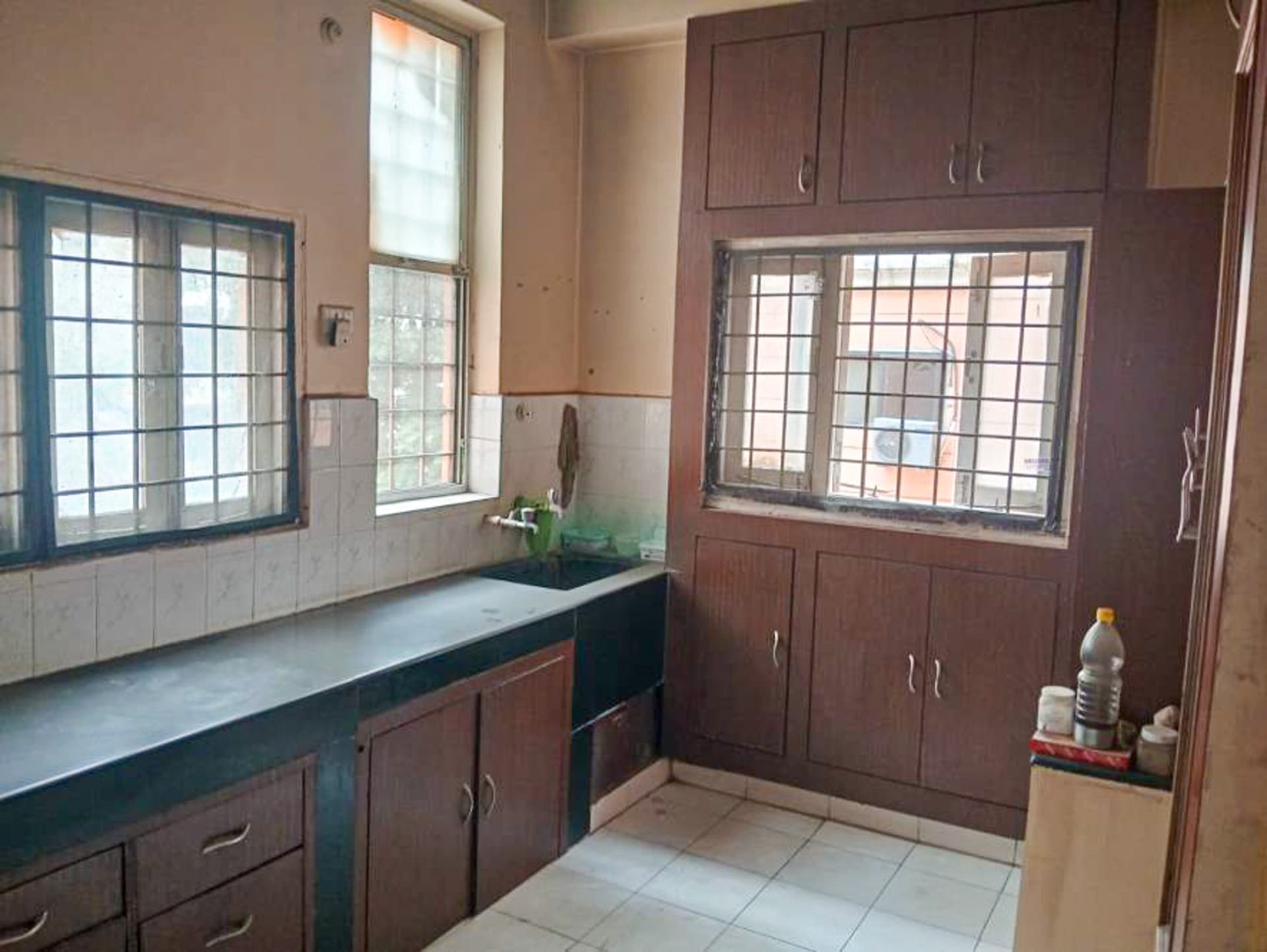 Property Photos 8