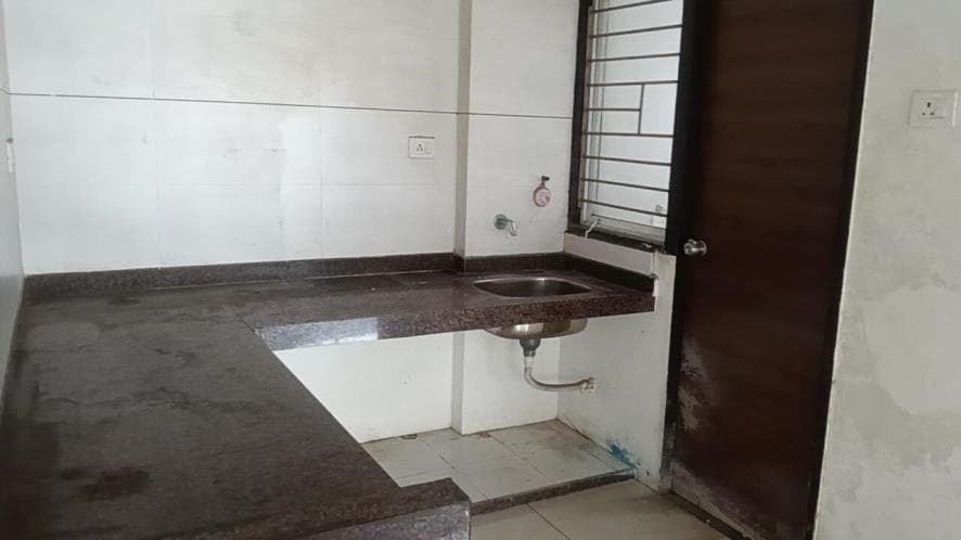 Property Photos 9
