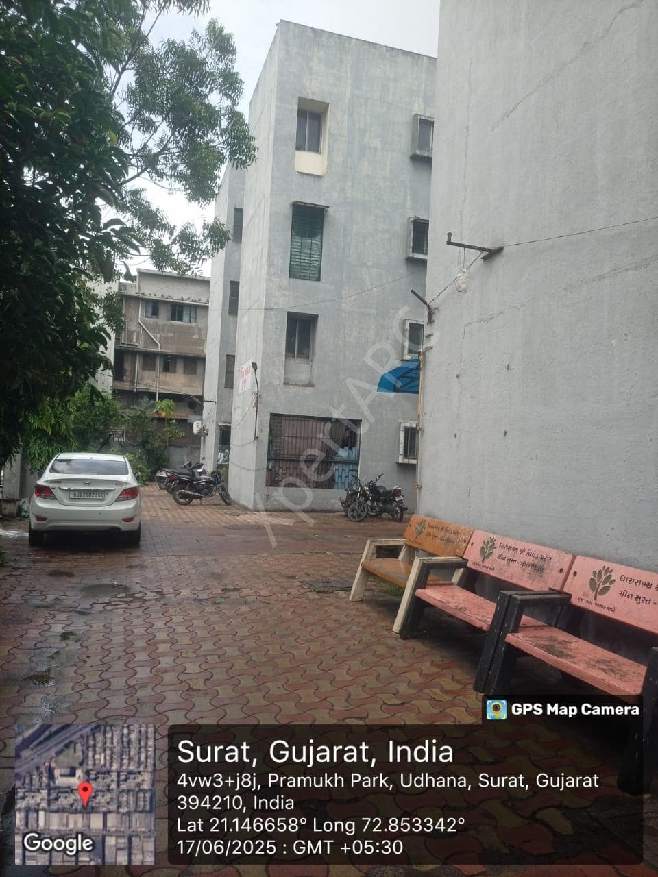 Property Photos 18