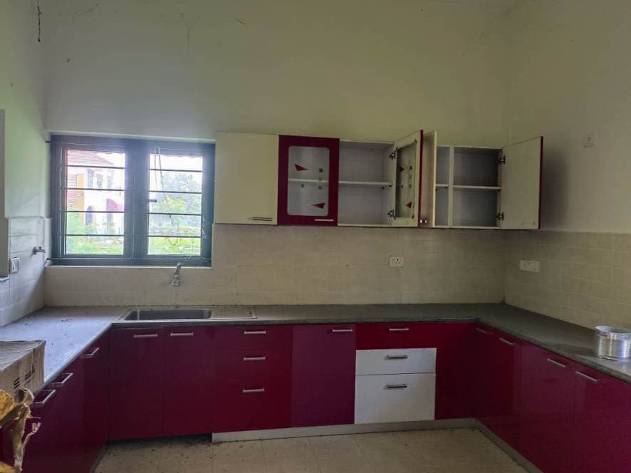 Property Photos 7