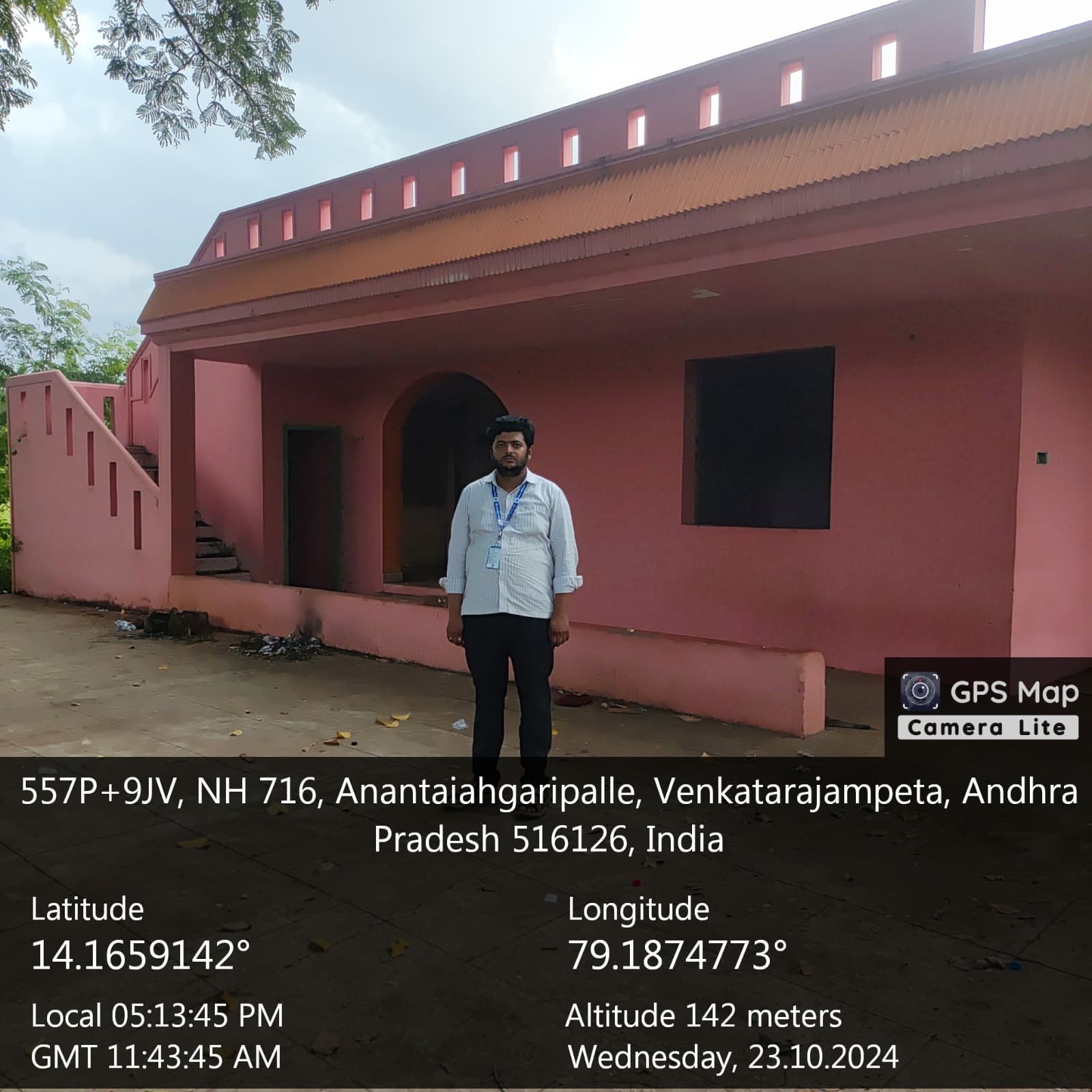 Property Photos 6