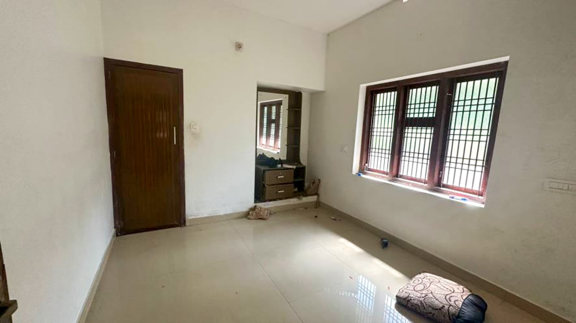 Property Photos 15
