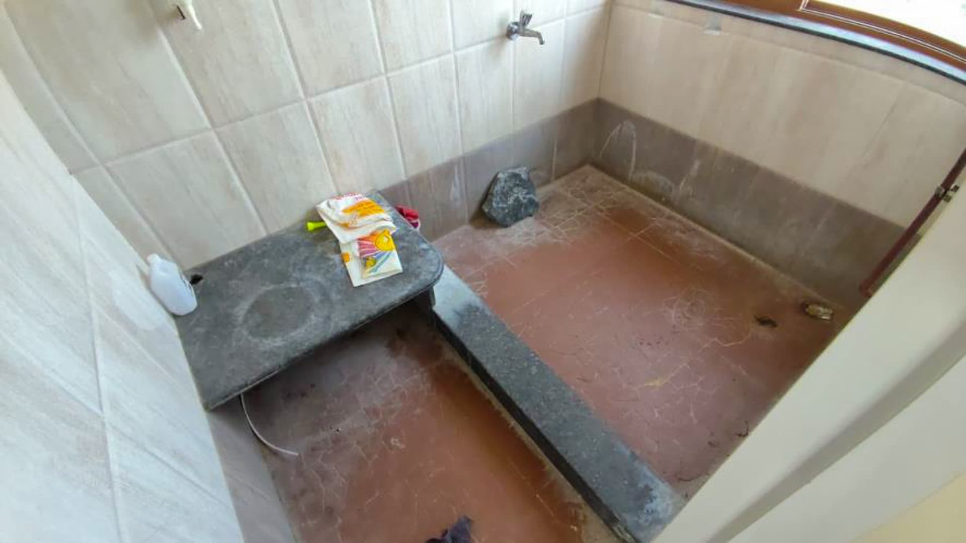 Property Photos 8