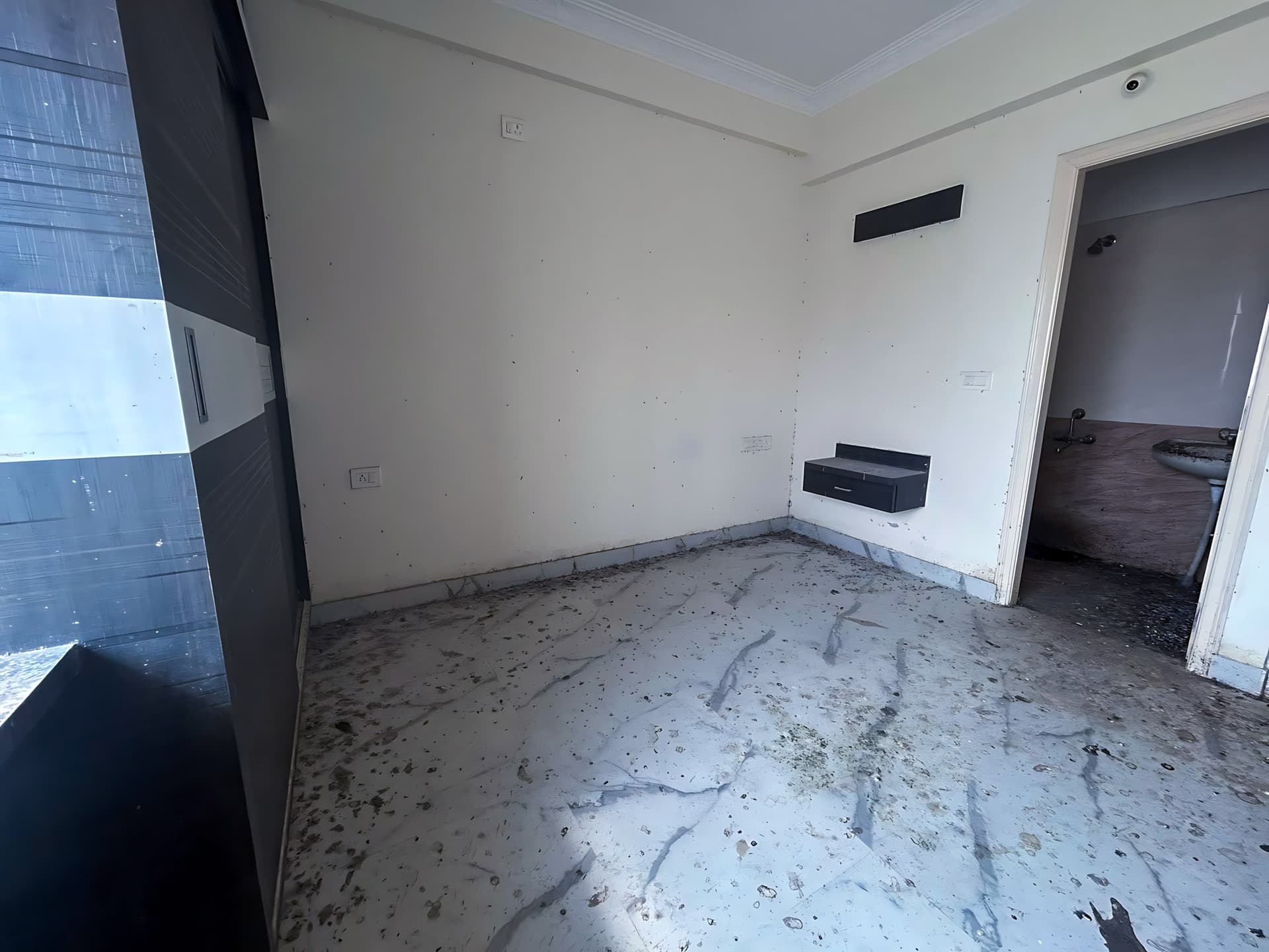 Property Photos 34