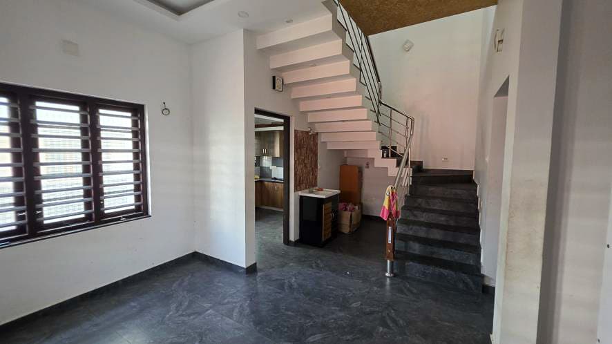 Property Photos 6