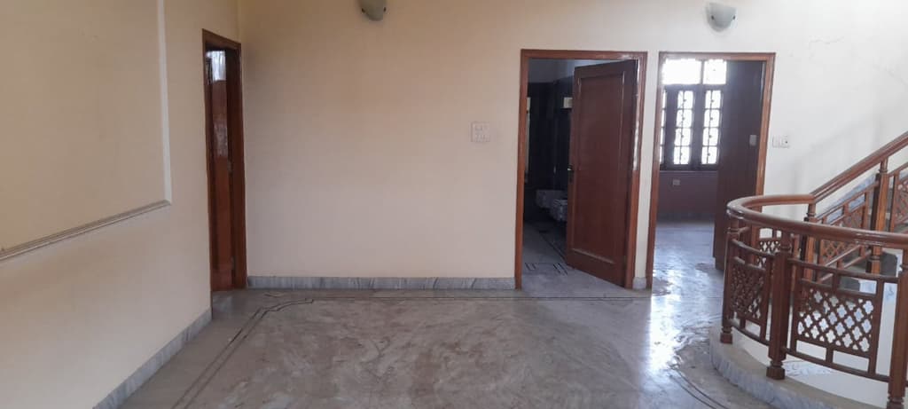 Property Photos 30